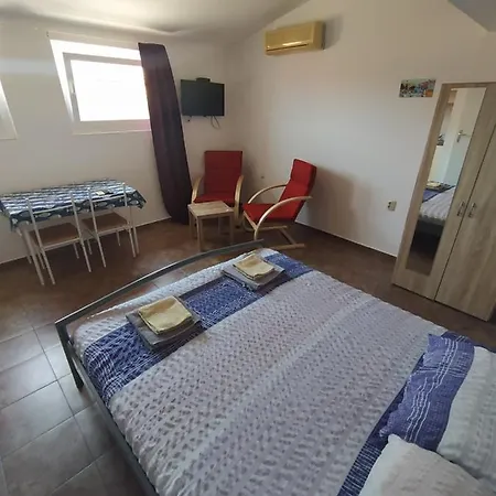 Dejan Apartments-top Centar-old Town-low Budget