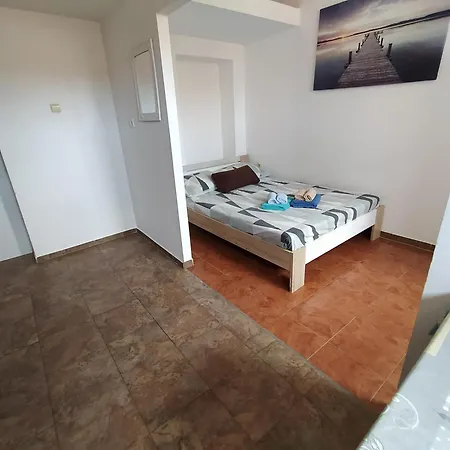 Dejan Apartments-top Centar-old Town-low Budget פולה