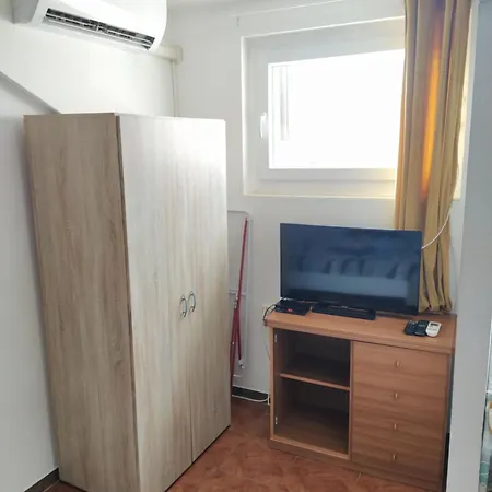 Dejan Apartments-top Centar-old Town-low Budget