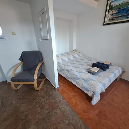 Dejan Apartments-top Centar-old Town-low Budget פולה