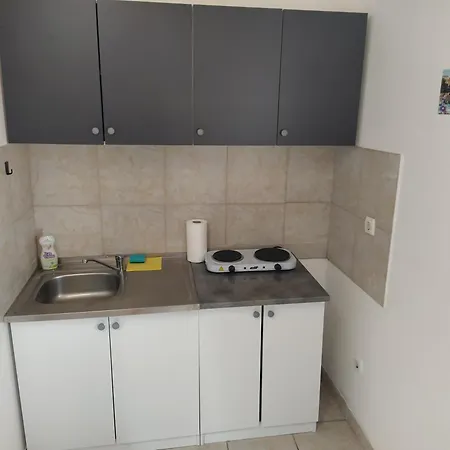 Dejan Apartments-top Centar-old Town-low Budget Appartamento Pola