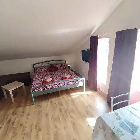 Dejan 2-top Centar-old Town Апартаменты Пула