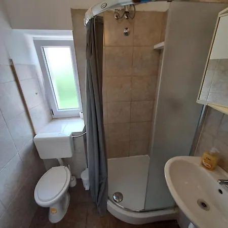 Dejan Apartments-top Centar-old Town-low Budget Апартаменты *