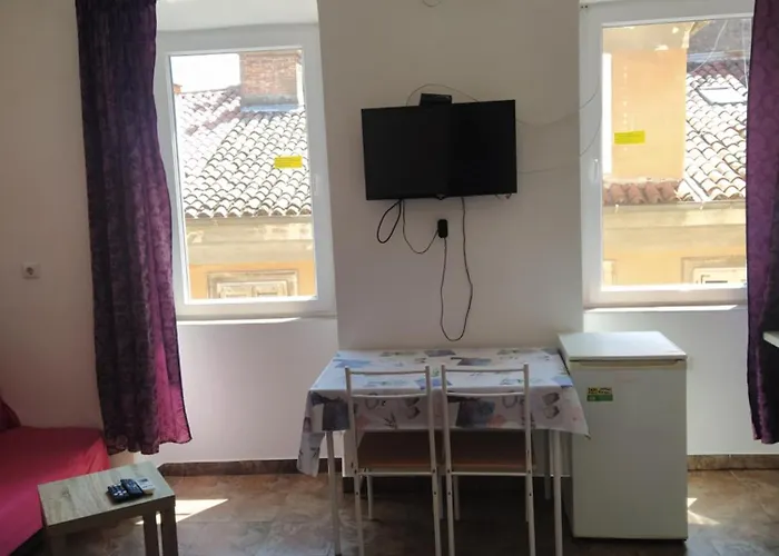 아파트 Dejan Apartments-top Centar-old Town-low Budget *