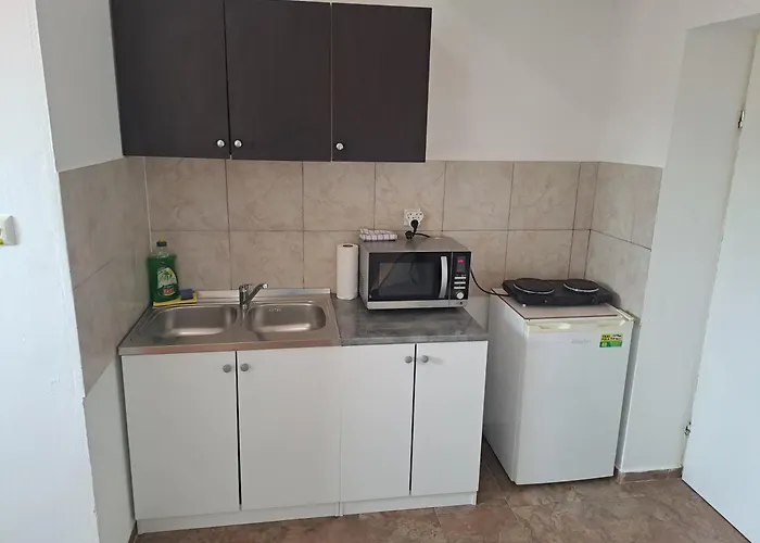 Dejan Apartments-top Centar-old Town-low Budget 풀라