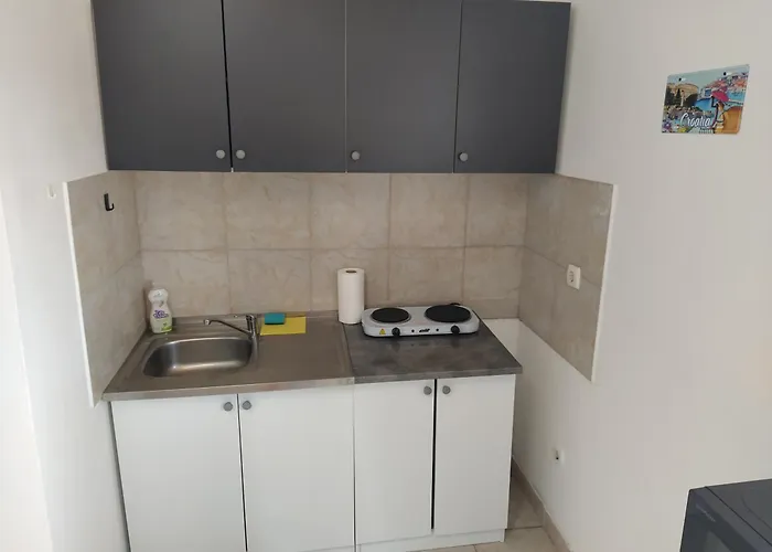 Dejan Apartments-top Centar-old Town-low Budget 아파트 풀라