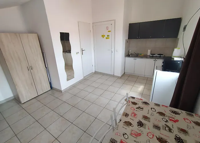 Dejan Apartments-top Centar-old Town-low Budget *