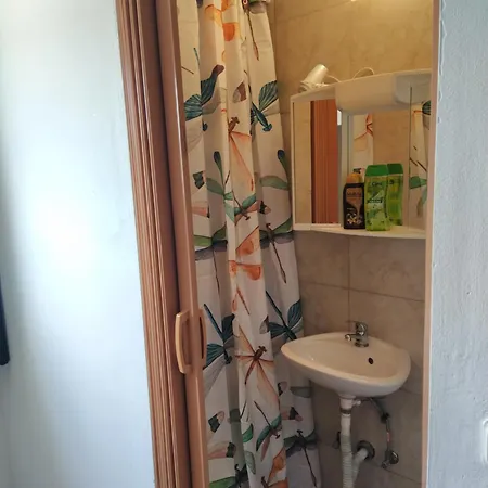 Dejan Apartments-top Centar-old Town-low Budget Apartamento *