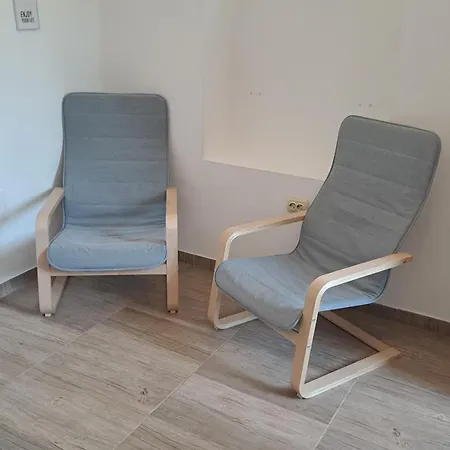Dejan Apartments-top Centar-old Town-low Budget Apartamento