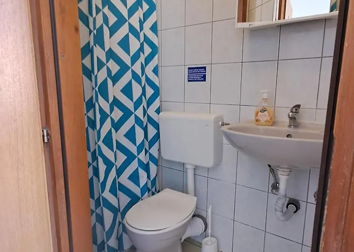 Dejan Apartments-top Centar-old Town-low Budget Pula
